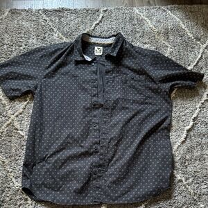 Voyager Men's Black Geometric Button Down Shirt XL Like new.